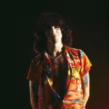 https://cdn-images.dzcdn.net/images/artist/52130dab35165a79820868f973501dc9/1000x1000-000000-80-0-0.jpg