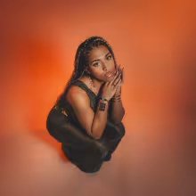 https://cdn-images.dzcdn.net/images/artist/d71cc716aa8b6e35626c6b46f0aaa1da/1000x1000-000000-80-0-0.jpg