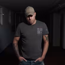 https://cdn-images.dzcdn.net/images/artist/f72fa6b3e3e982756a767db104cbaddf/1000x1000-000000-80-0-0.jpg
