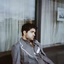 https://cdn-images.dzcdn.net/images/artist/9449091d4fbe9aecd289708e583c4b20/1000x1000-000000-80-0-0.jpg