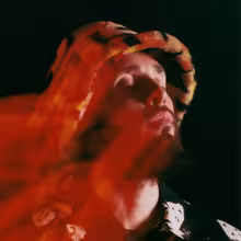 https://cdn-images.dzcdn.net/images/artist/5e8b662ec27c9fbeb8a28b2a4e1d9cb7/1000x1000-000000-80-0-0.jpg