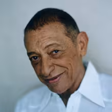 https://cdn-images.dzcdn.net/images/artist/dfbd87df1cc778eb2f55fca6f9006081/1000x1000-000000-80-0-0.jpg