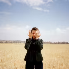 https://cdn-images.dzcdn.net/images/artist/a487b0aab04af040334b665a9f8cfba0/1000x1000-000000-80-0-0.jpg