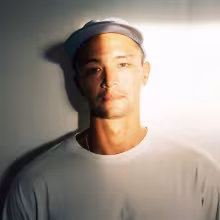 https://cdn-images.dzcdn.net/images/artist/9e95c232c2fcf558672d1c9134202757/1000x1000-000000-80-0-0.jpg