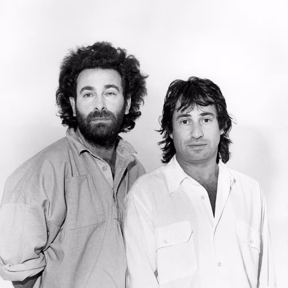 https://cdn-images.dzcdn.net/images/artist/ec569370294f97020c863ebe97b1726f/1000x1000-000000-80-0-0.jpg